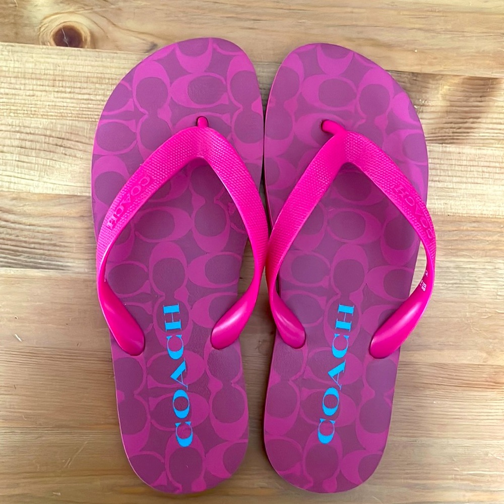 COACH Size 8 Flip Flops
